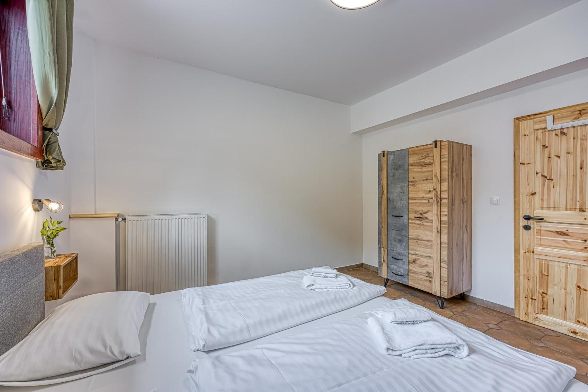 Vila Lisjak - Apartments Podcetrtek Phòng bức ảnh