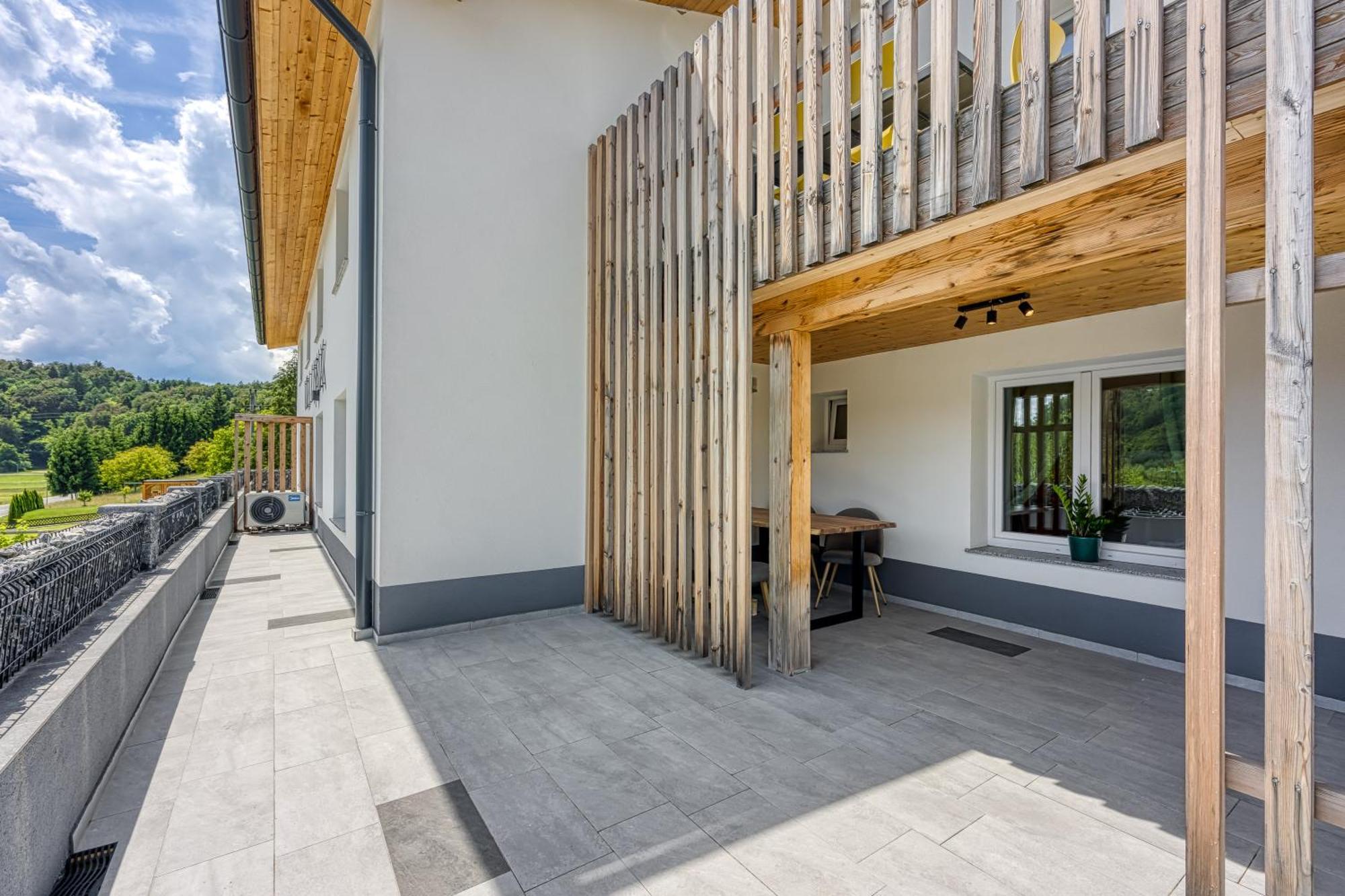 Vila Lisjak - Apartments Podcetrtek Ngoại thất bức ảnh